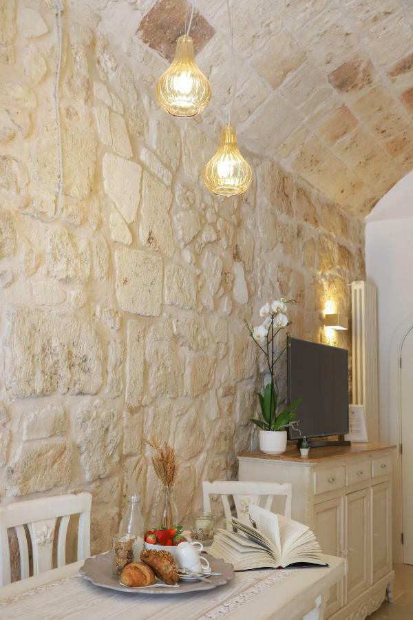 Palazzo Stapane Home Suite 8 - Luxury Living Монополи Экстерьер фото
